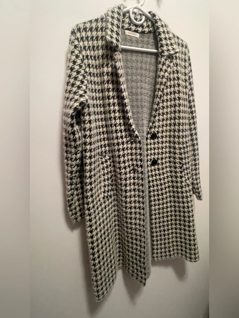 Max Studio Houndstooth Long Knit Cardigan - Black & Cream